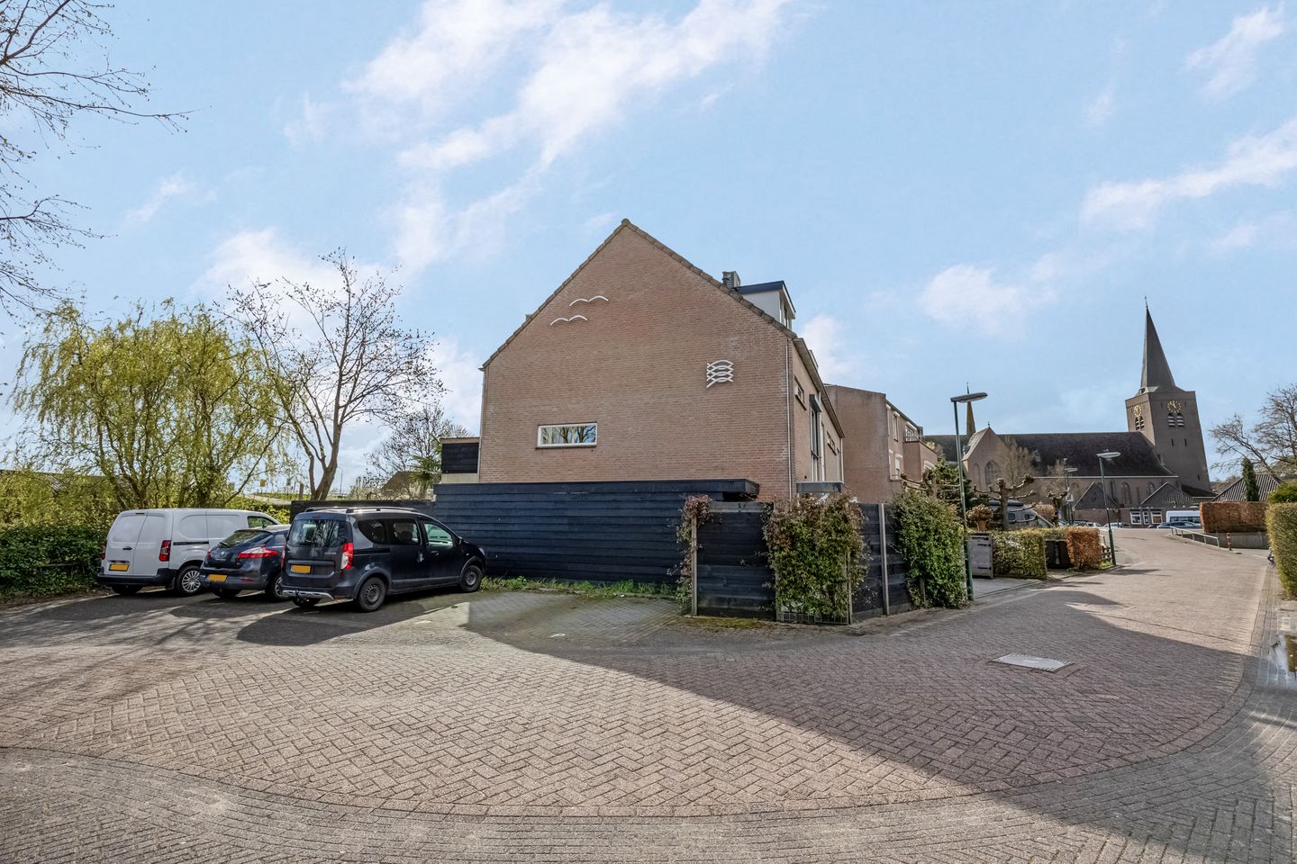 Charming Corner House on the Kromme Rijn with Garden and Solar Panels — 53