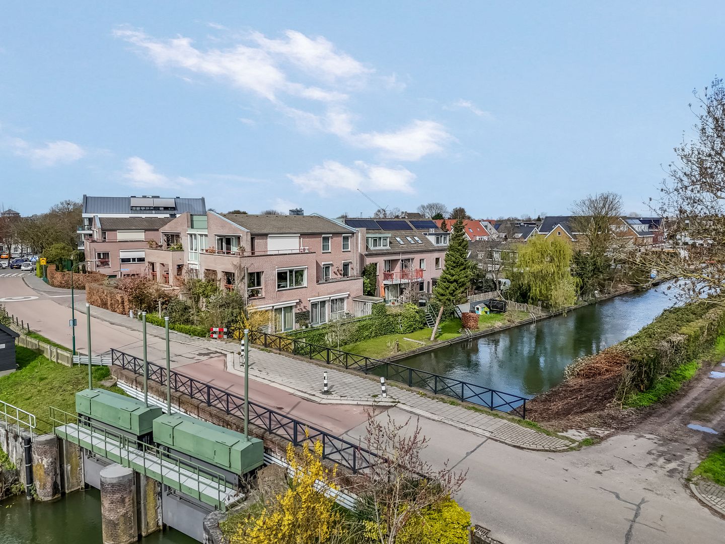 Charming Corner House on the Kromme Rijn with Garden and Solar Panels — 47