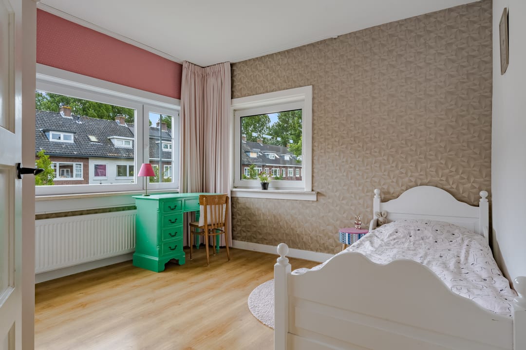 Move-In Ready 1930s Corner House with Garage and Stunning Natural Light — 26