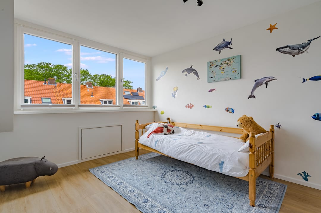 Move-In Ready 1930s Corner House with Garage and Stunning Natural Light — 38