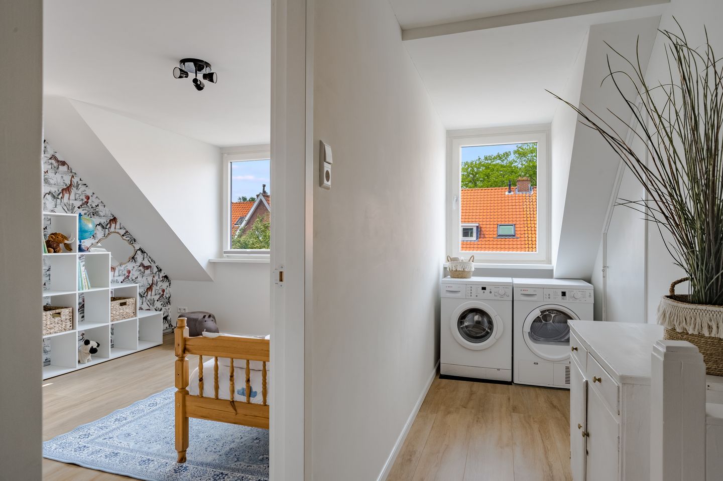 Move-In Ready 1930s Corner House with Garage and Stunning Natural Light — 40