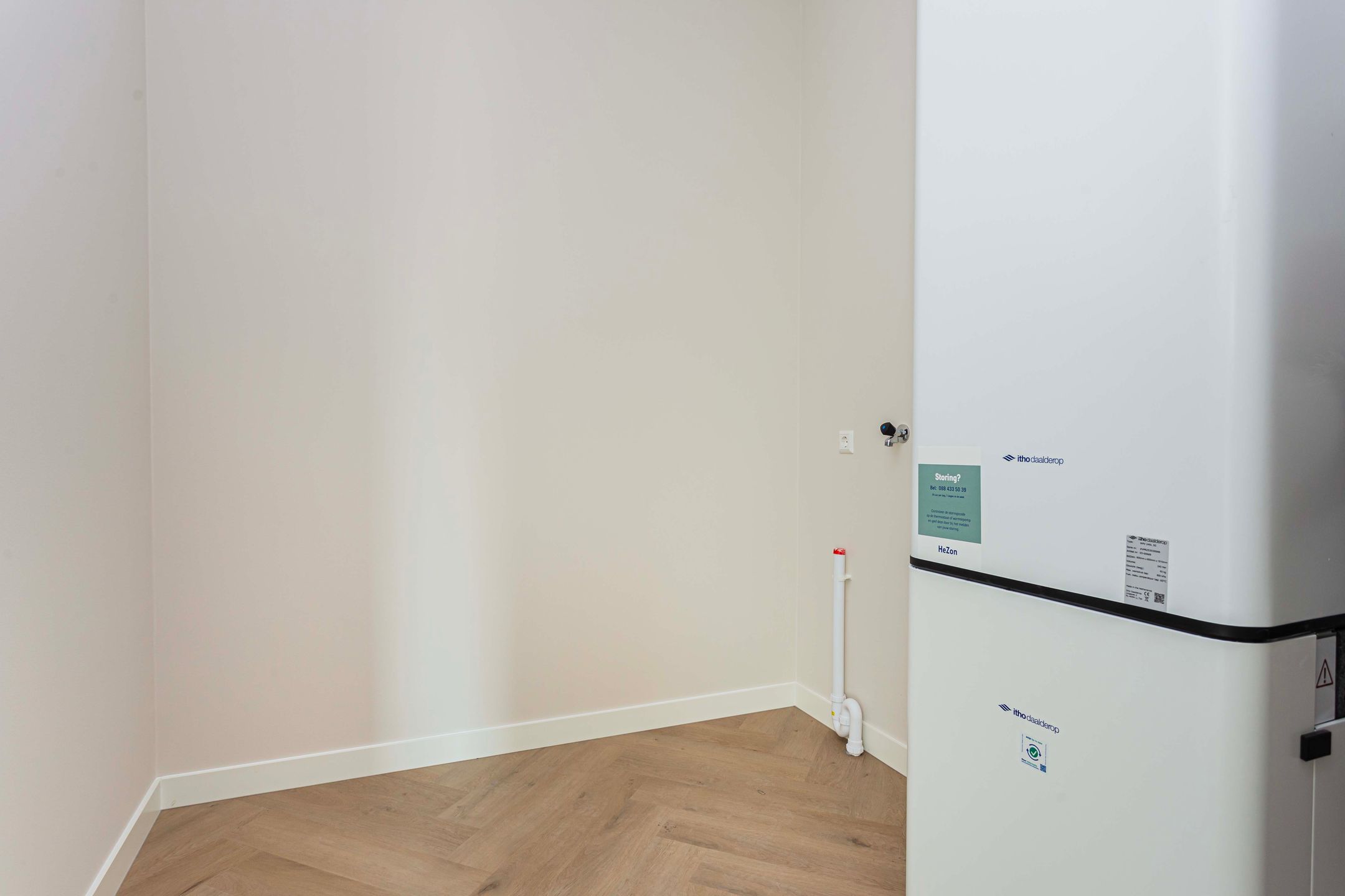 Photo 12 of Podium 649