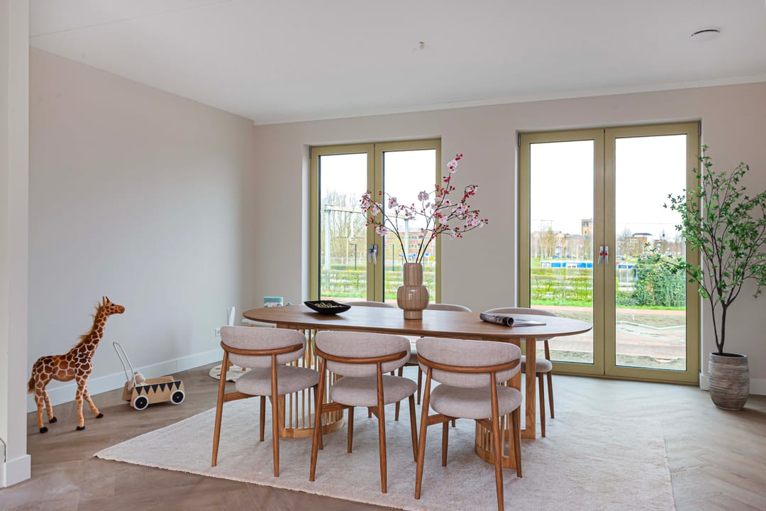 Photo 23 of Podium 649