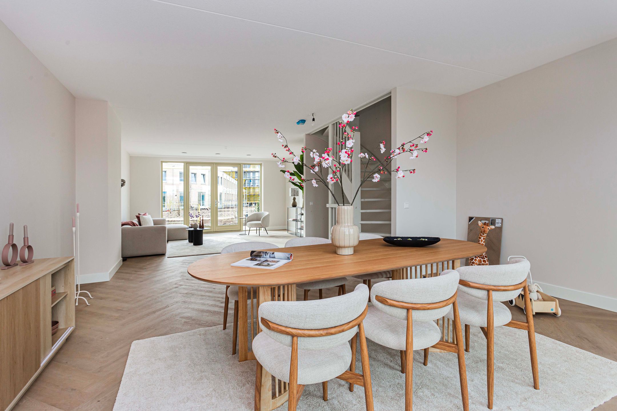 Photo 24 of Podium 649