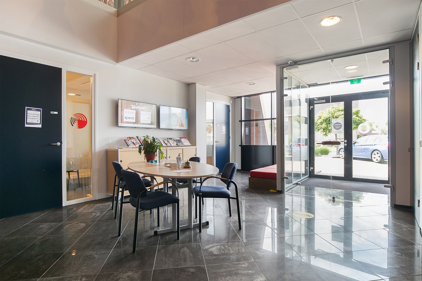 View photo 5 of Trekschuit 20