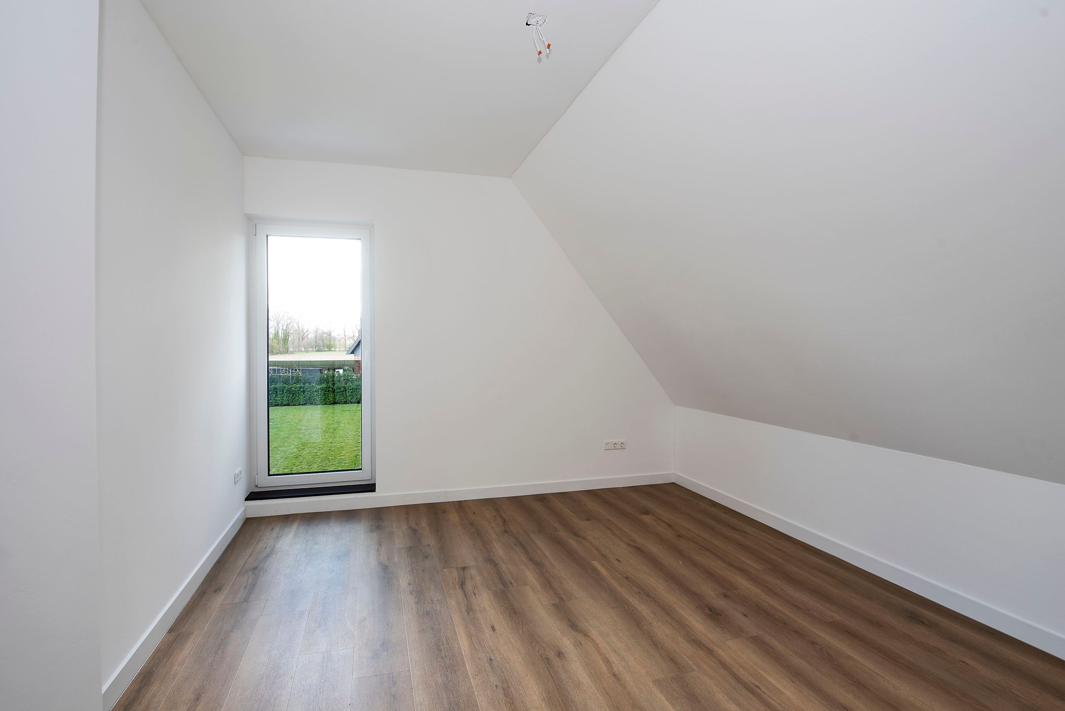 Foto 36 van Provincialeweg Zuna 4