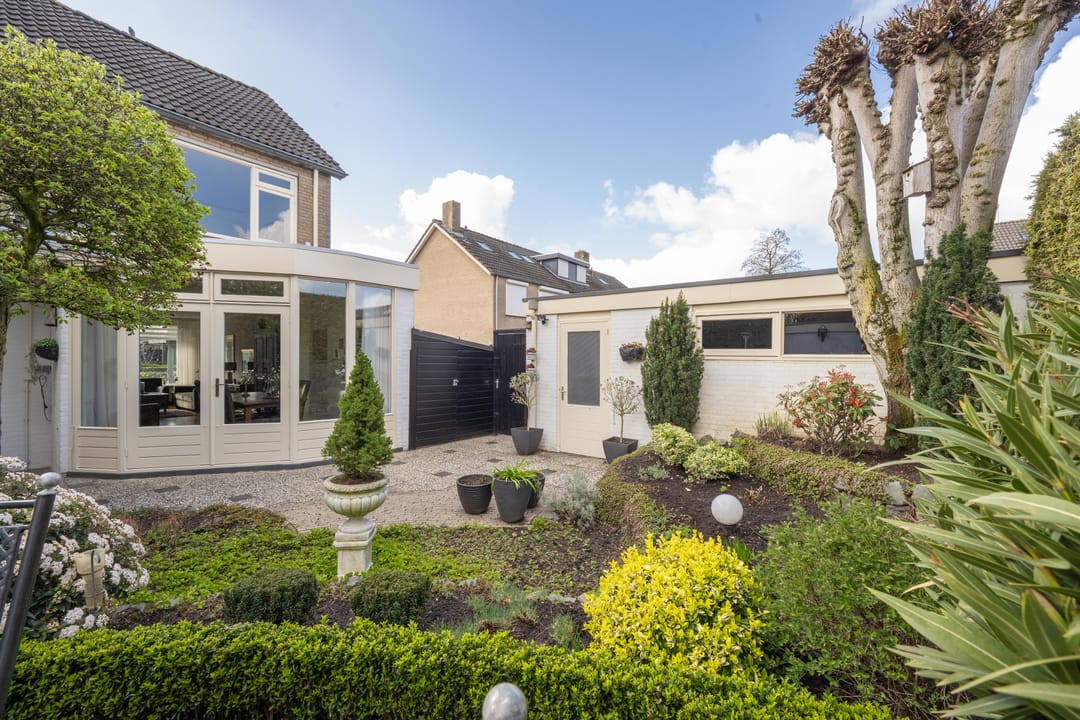 Photo 2 of Rozenstraat 36