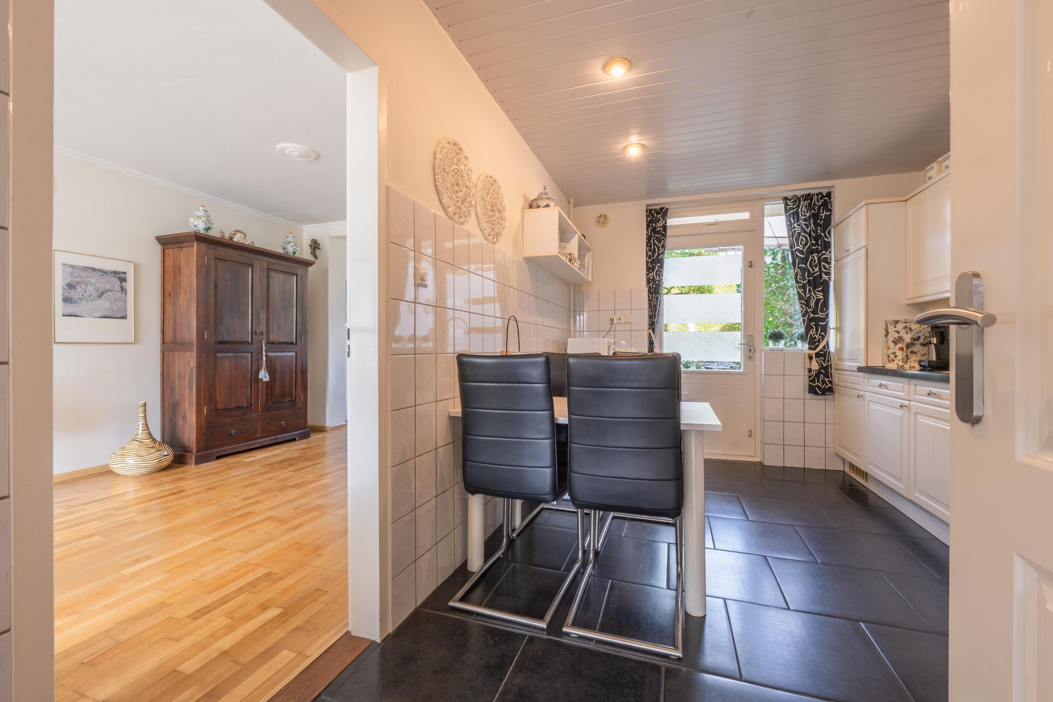 Photo 18 of Rozenstraat 36