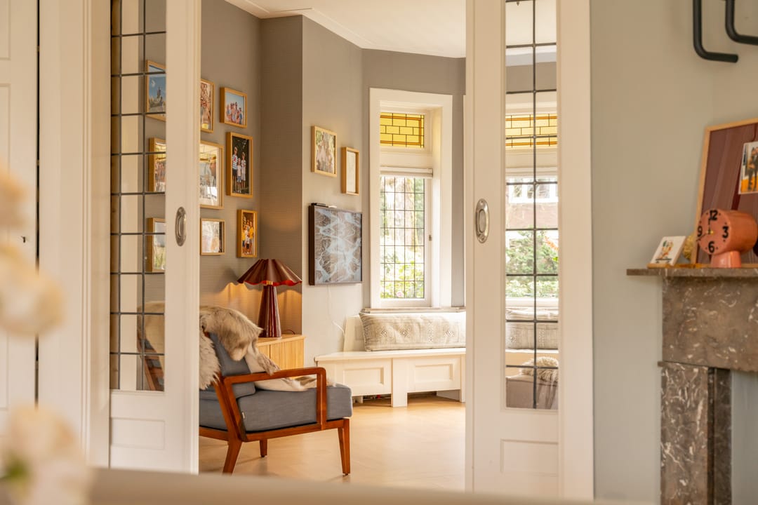 Charming Extended 1930s Semi-Detached Home with Luxury Guest Annex — 13