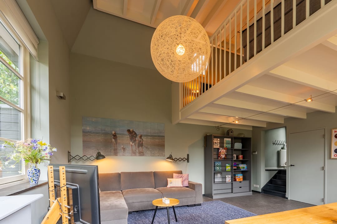 Charming Extended 1930s Semi-Detached Home with Luxury Guest Annex — 44