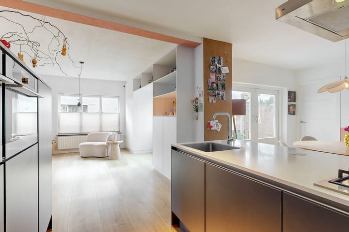 Photo 2 of St. Josephstraat 5