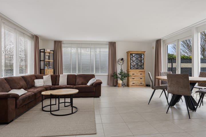 Photo 2 of Eaglelaan 100