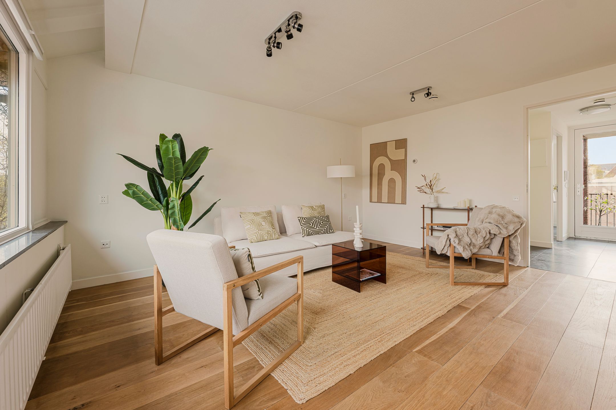 Buiten Oranjestraat 31 