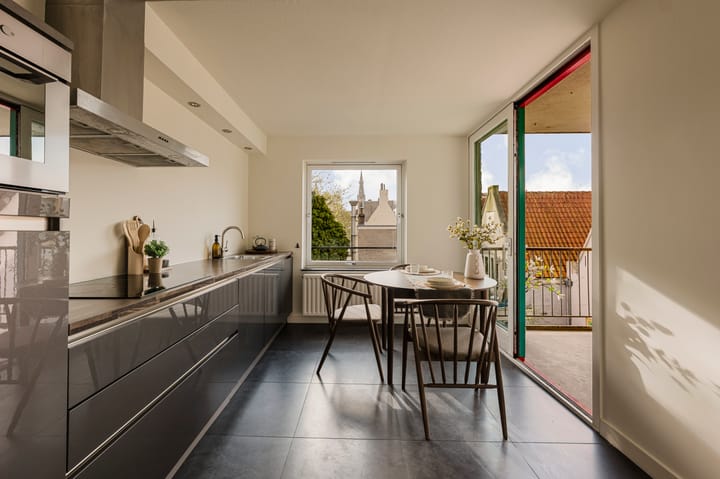 Photo 2 of Buiten Oranjestraat 31