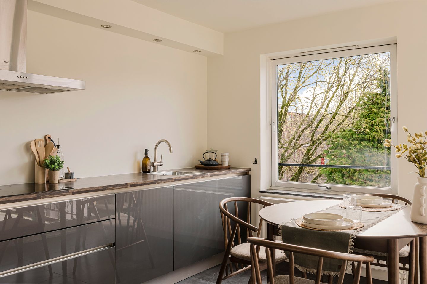 Foto 10 van Buiten Oranjestraat 31