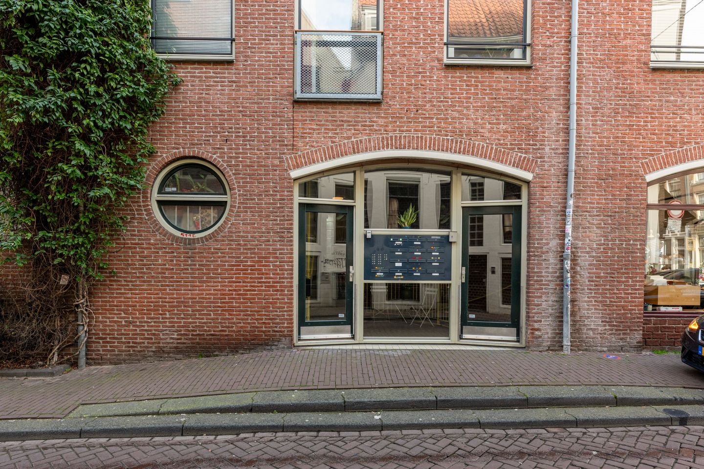 Foto 19 van Buiten Oranjestraat 31