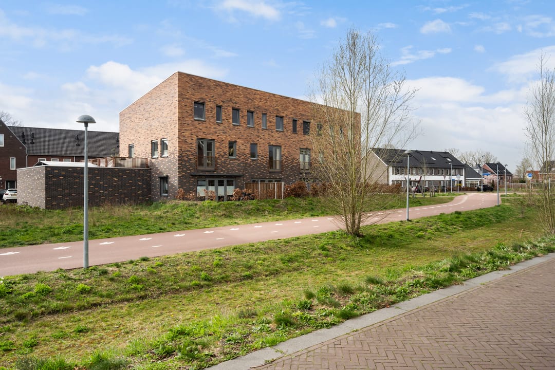 Modern Ground Floor Apartment with Private Garden in Putten — 39