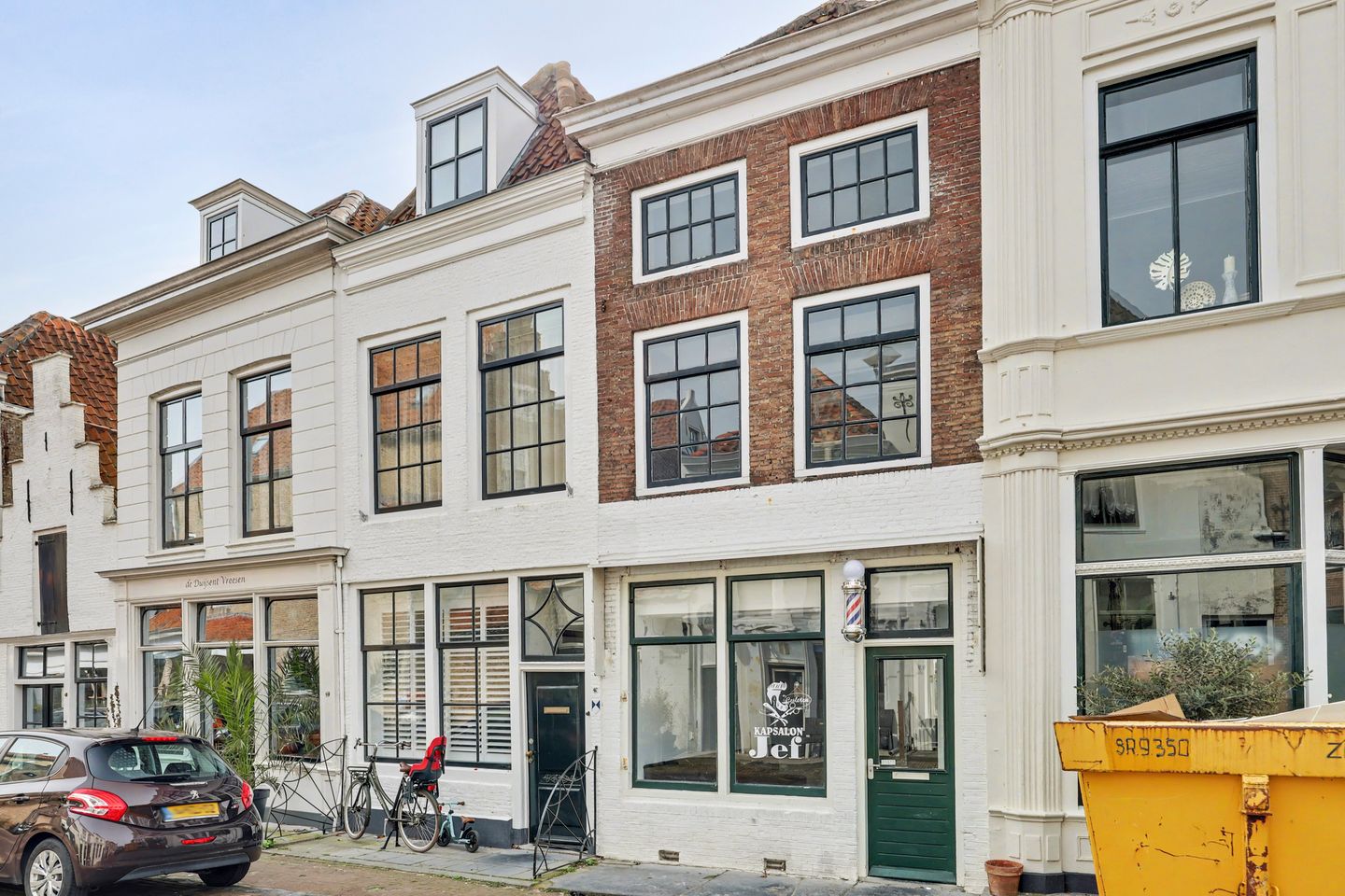 View photo 2 of Sint Domusstraat 40