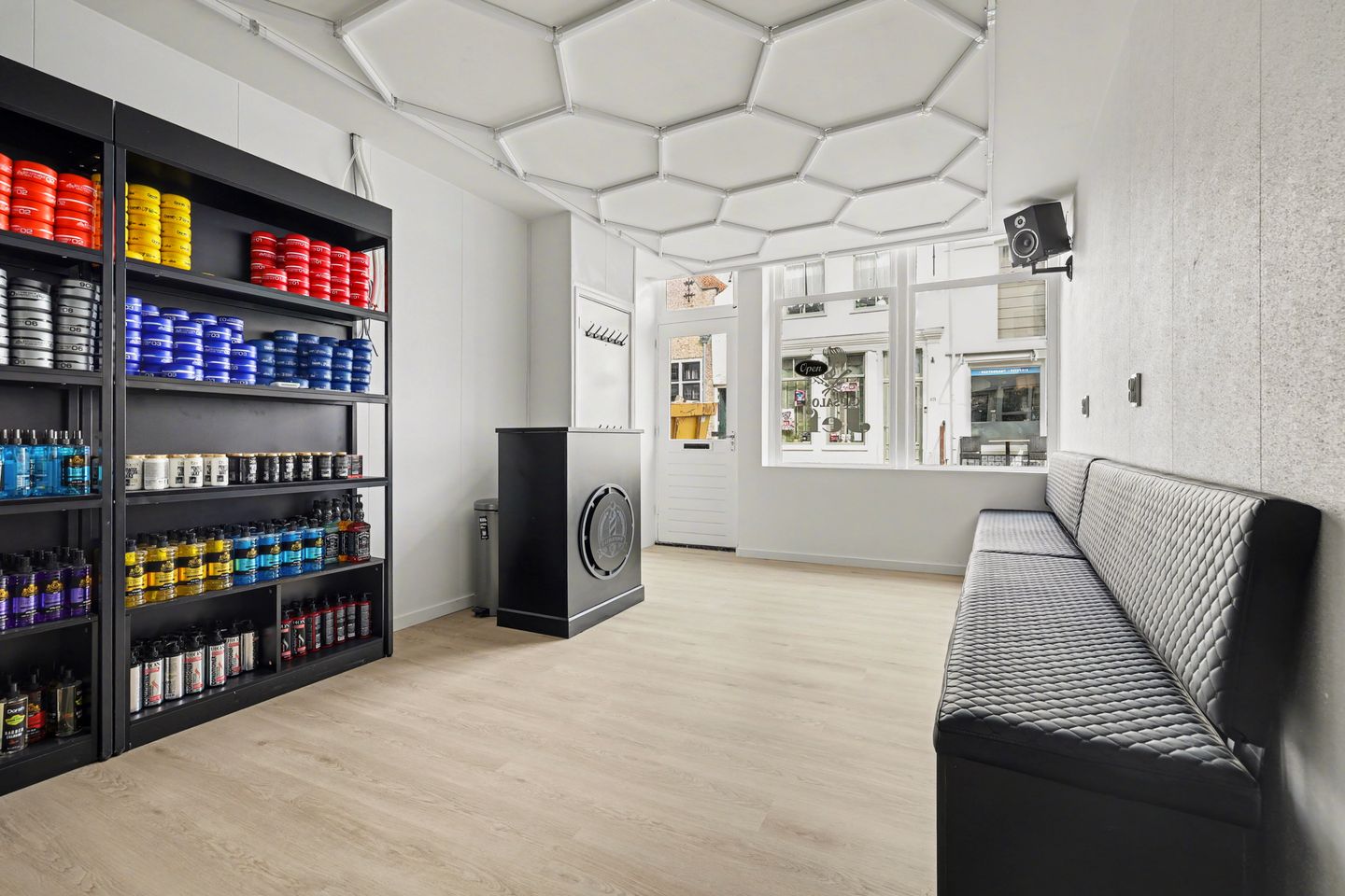 View photo 3 of Sint Domusstraat 40