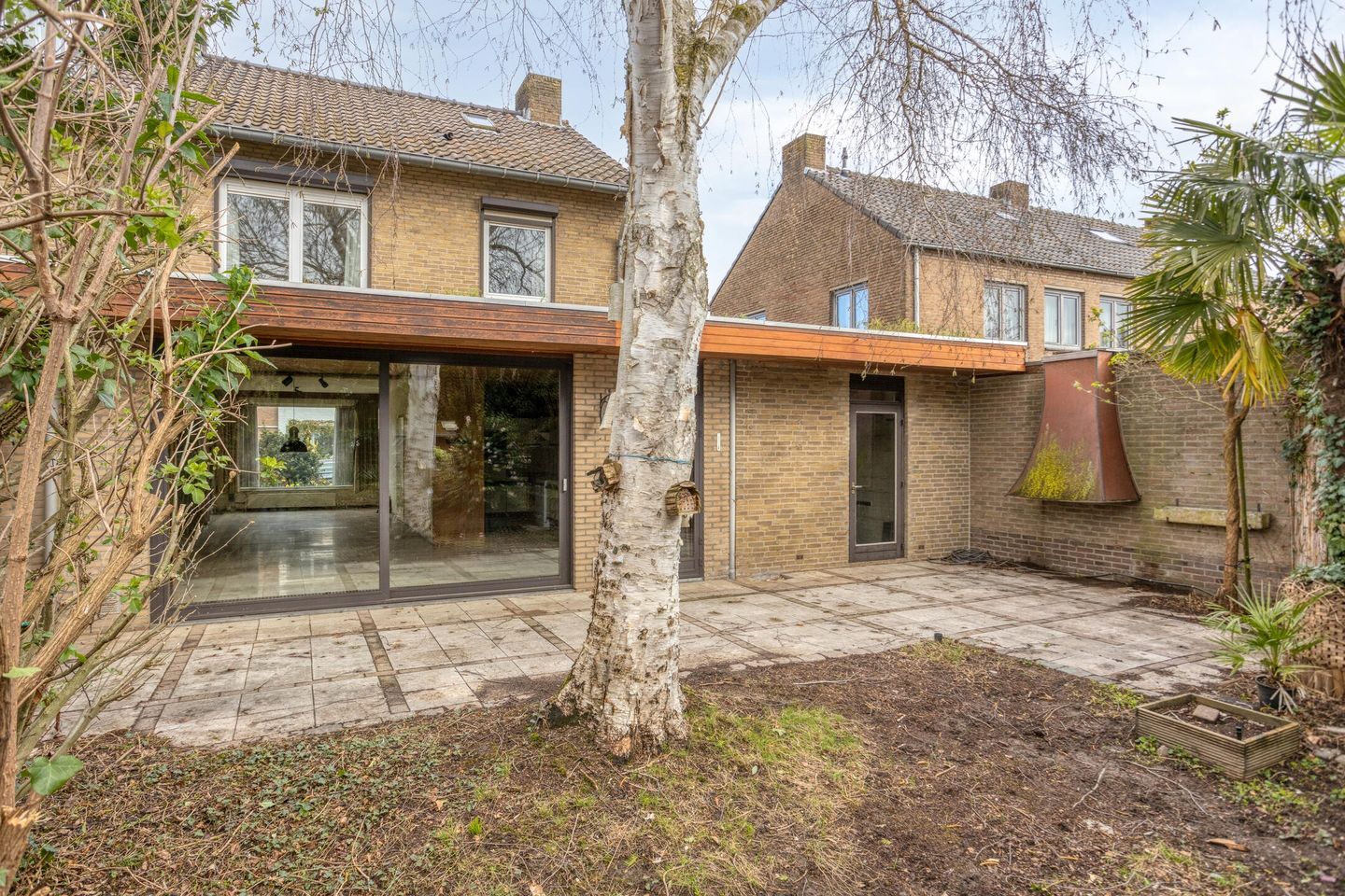 Charming Semi-Detached Home with Spacious Garden and Garage in Maastricht Scharn — 34