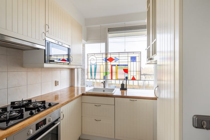 Photo 3 of Burgemeester A. van Walsumlaan 103