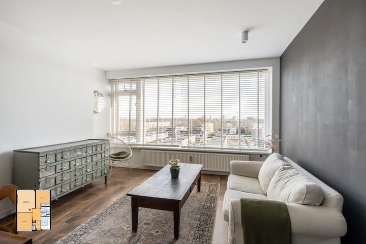 Burgemeester A. van Walsumlaan 103