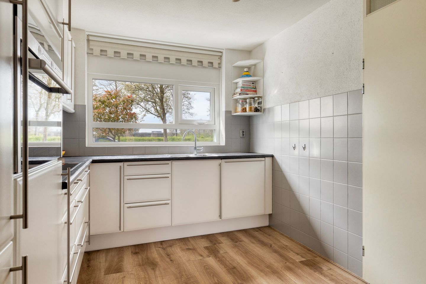Photo 14 of Duizendbladstraat 23
