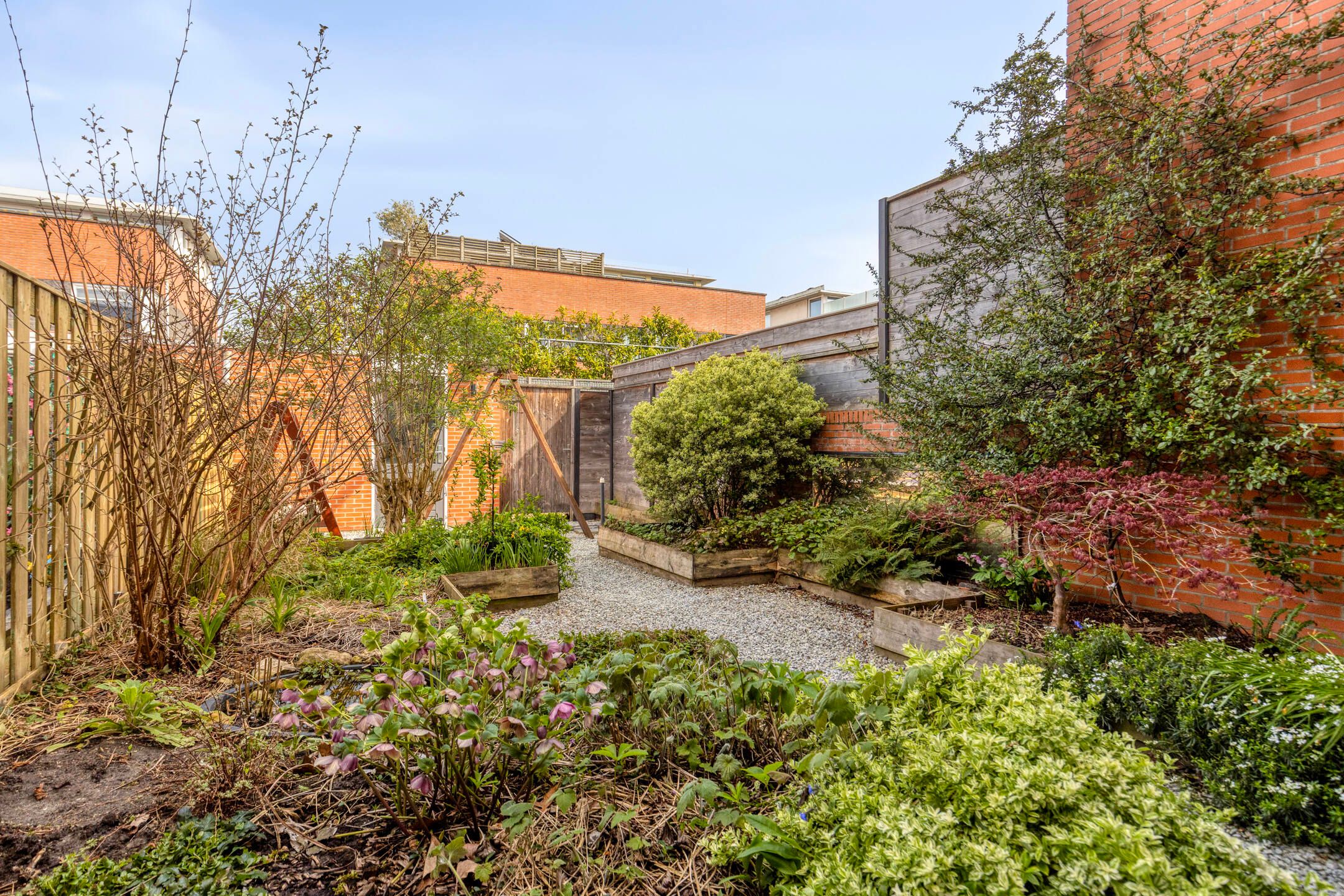 Photo 33 of Duizendbladstraat 23