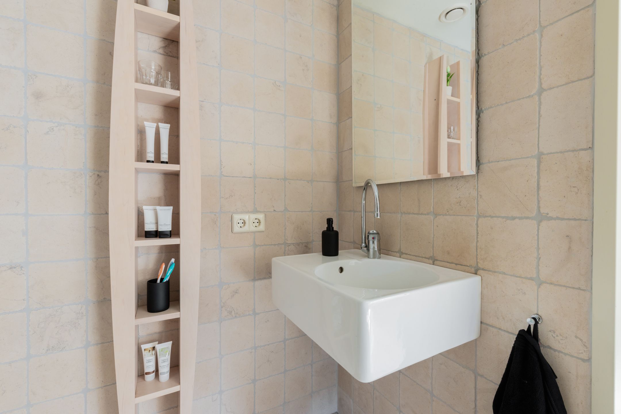 Foto 42 van Nienoordshaven 17