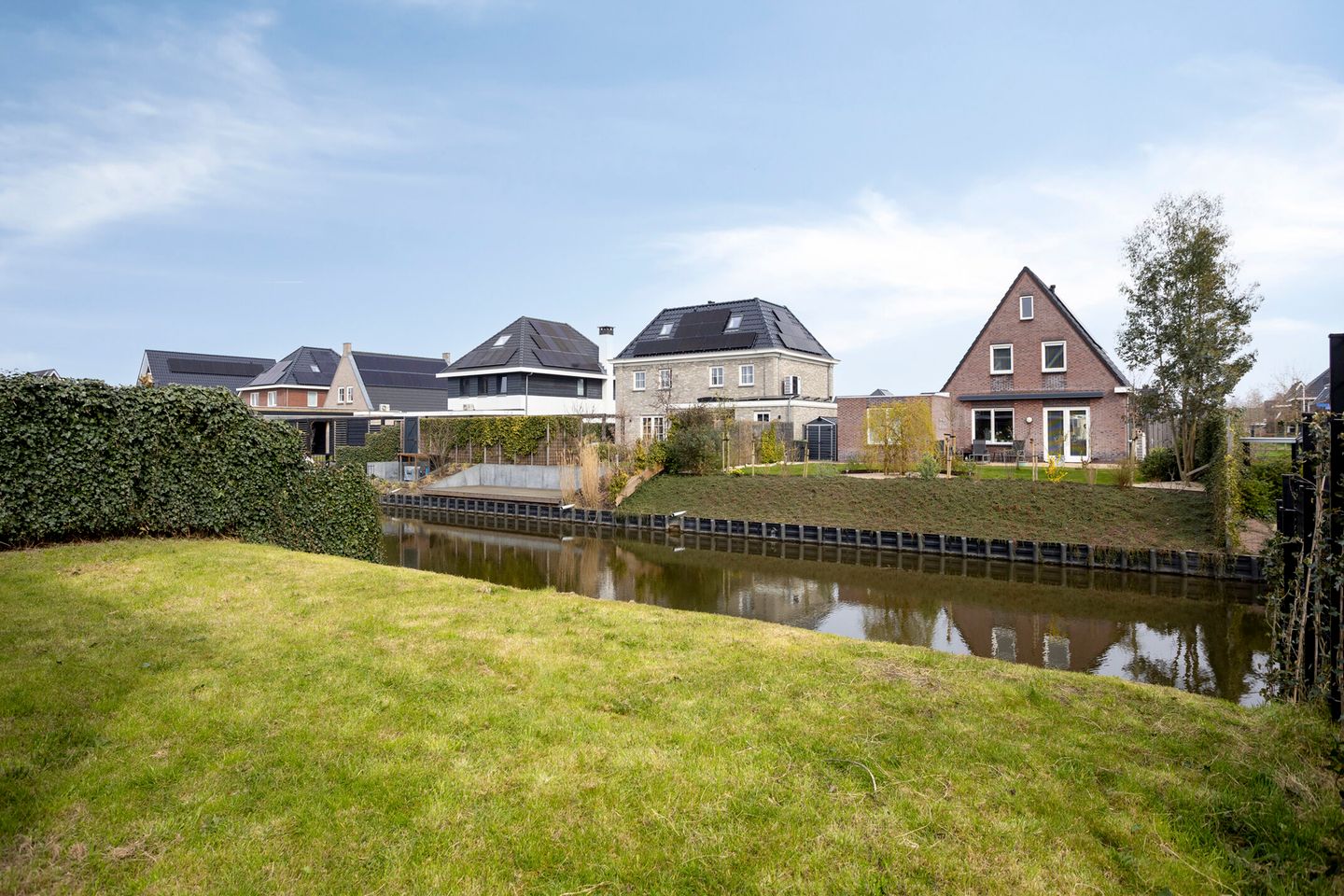 Foto 25 van Oregano 9