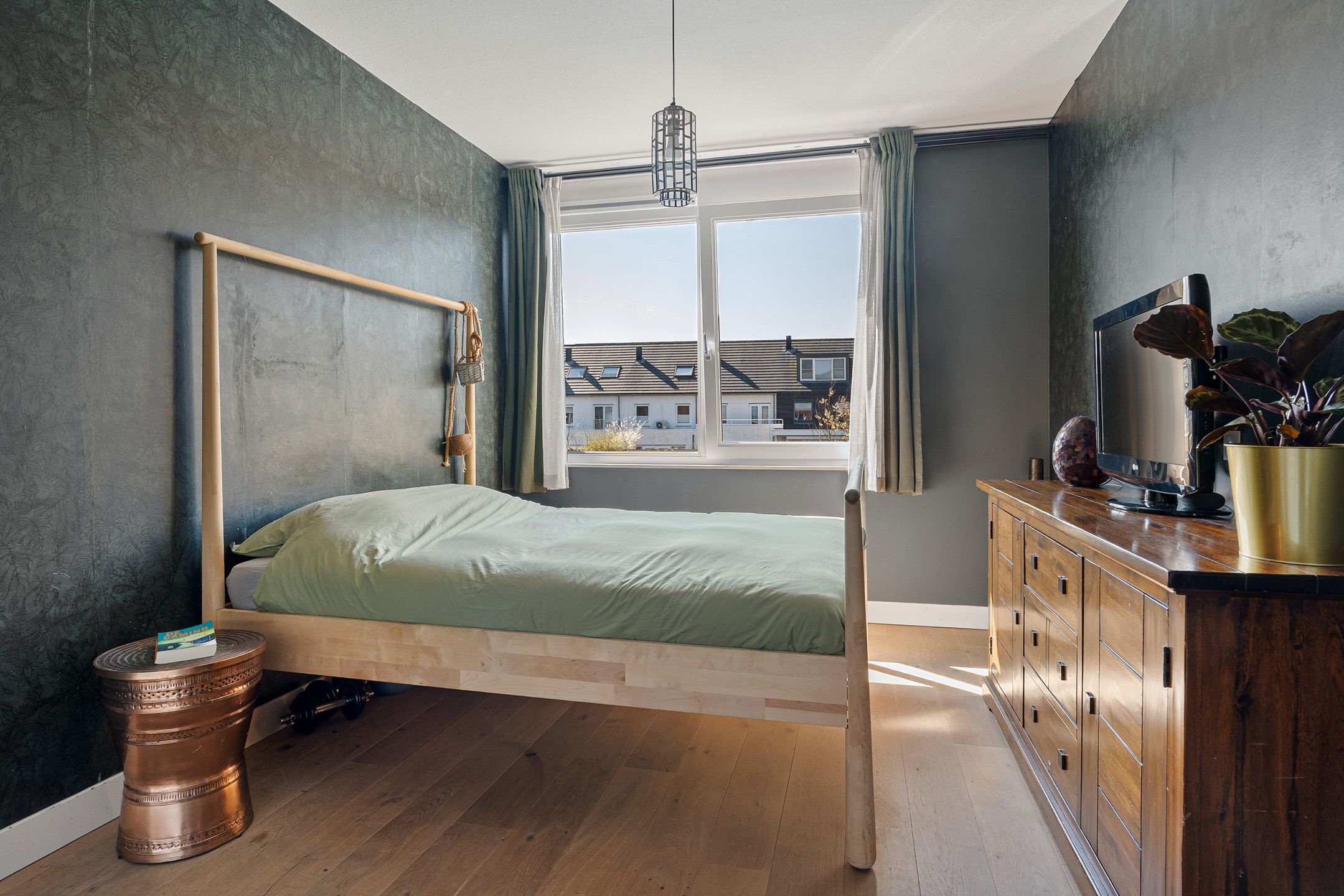 Photo 33 of Van der Waalslaan 29