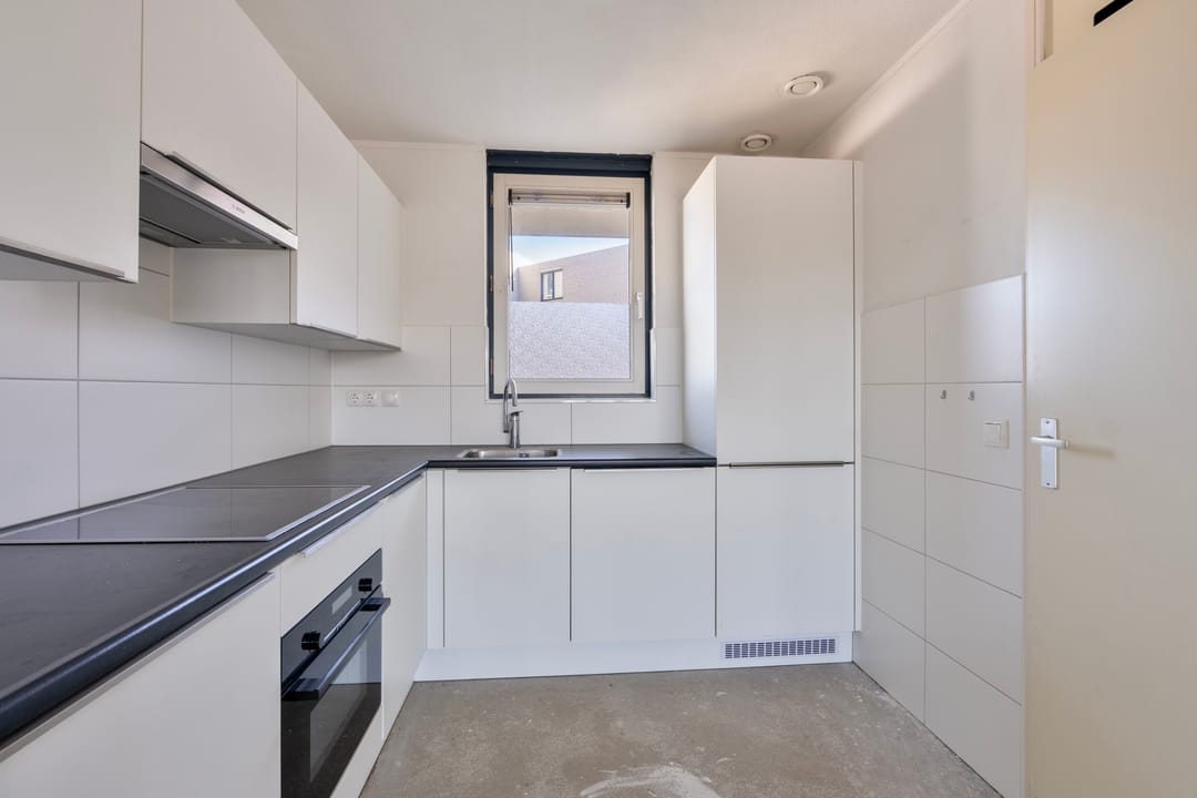 Foto 8 van Stationsplein 16-12