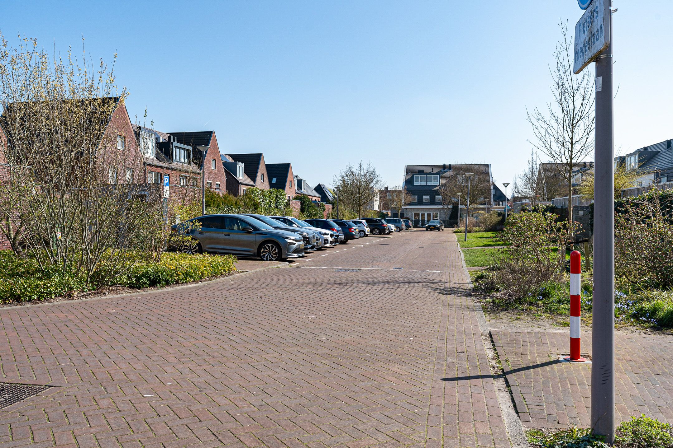 Photo 51 of Van der Waalslaan 29