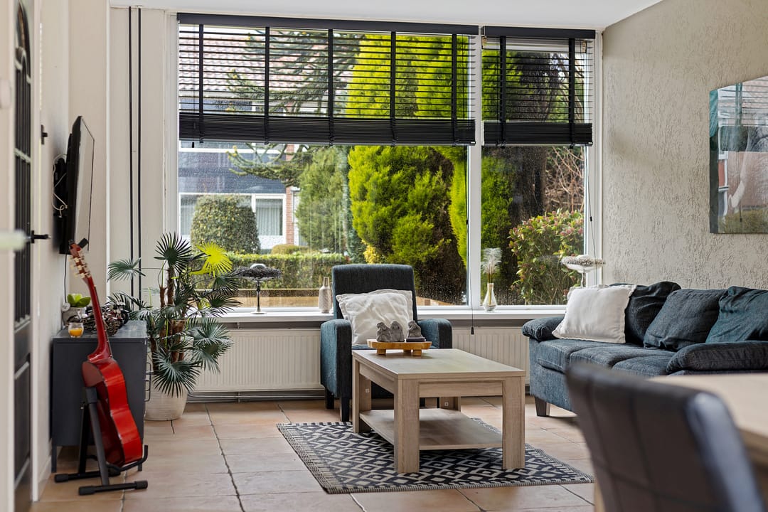 Spacious Extended Family Home with Garden in Desirable Haren Location — 16