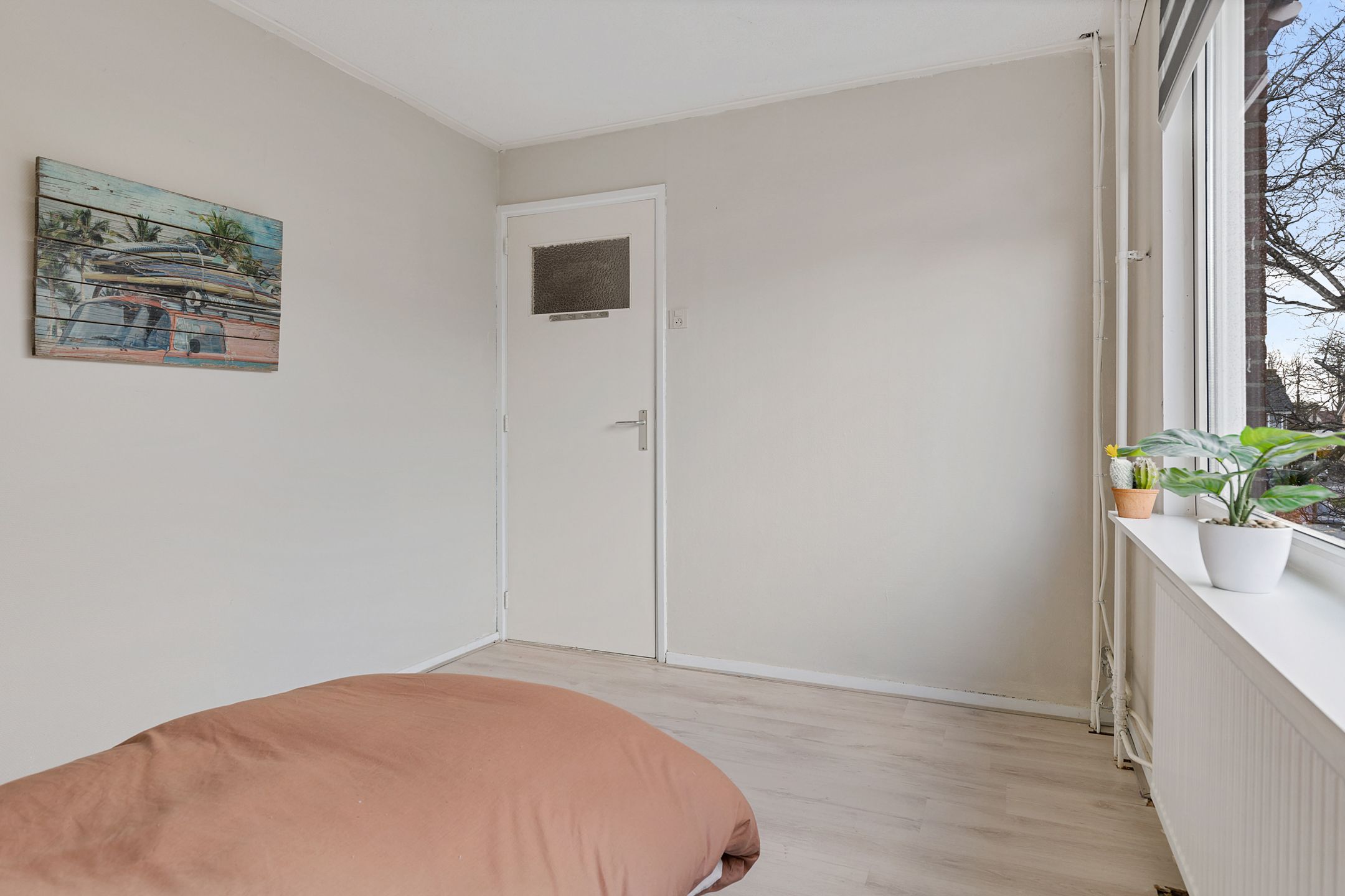 Spacious Extended Family Home with Garden in Desirable Haren Location — 22