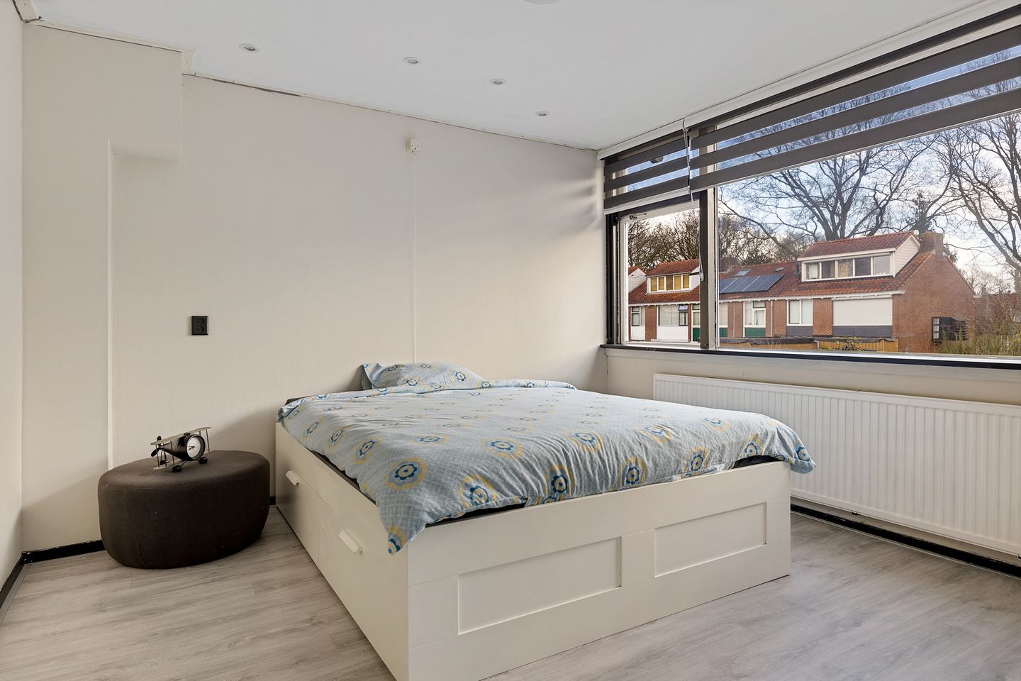 Spacious Extended Family Home with Garden in Desirable Haren Location — 23