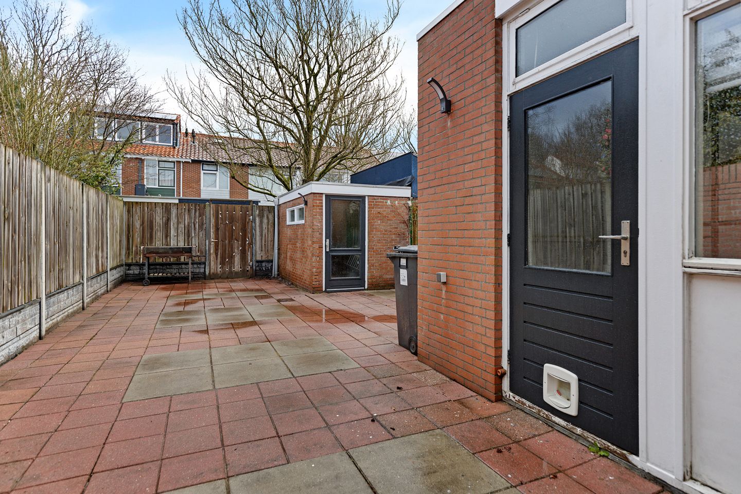 Spacious Extended Family Home with Garden in Desirable Haren Location — 32