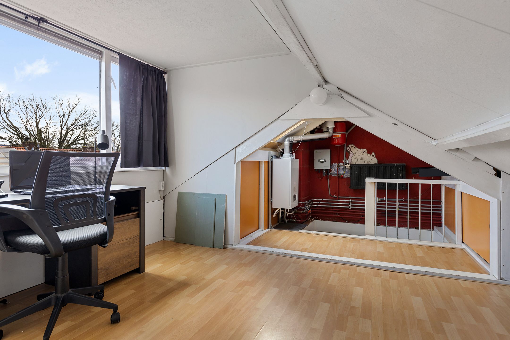 Spacious Extended Family Home with Garden in Desirable Haren Location — 31