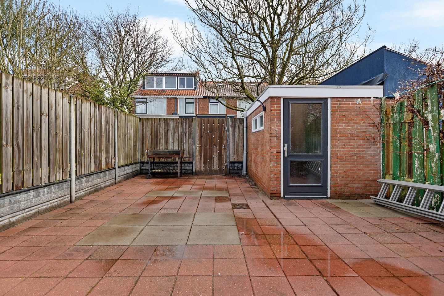Spacious Extended Family Home with Garden in Desirable Haren Location — 33