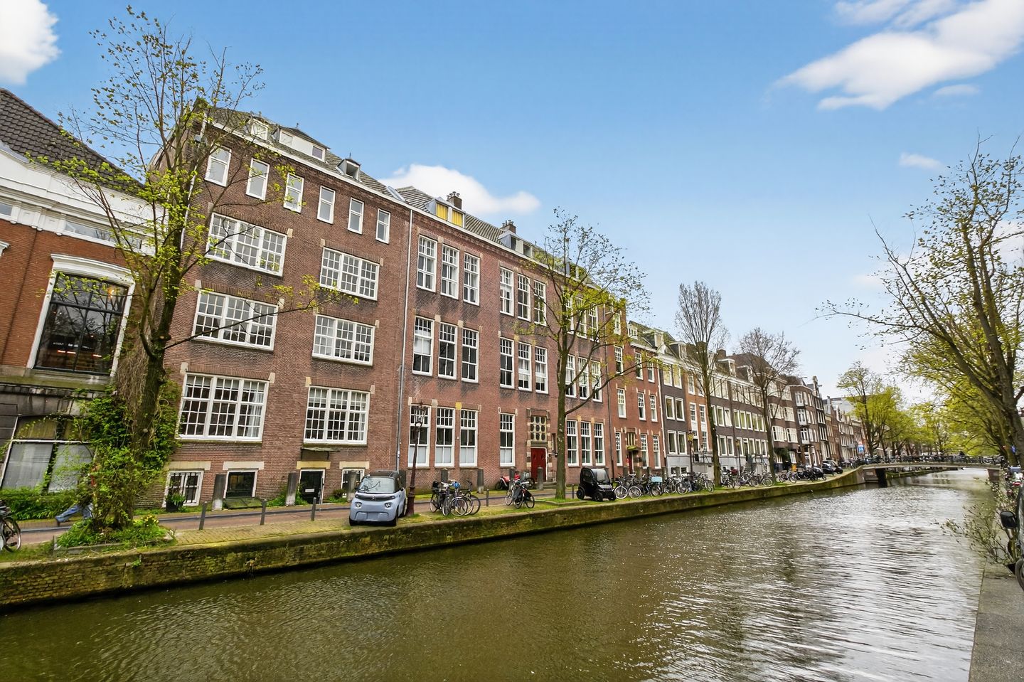 Stunning Turn-Key Loft in Historic School Building with Canal Views — 45