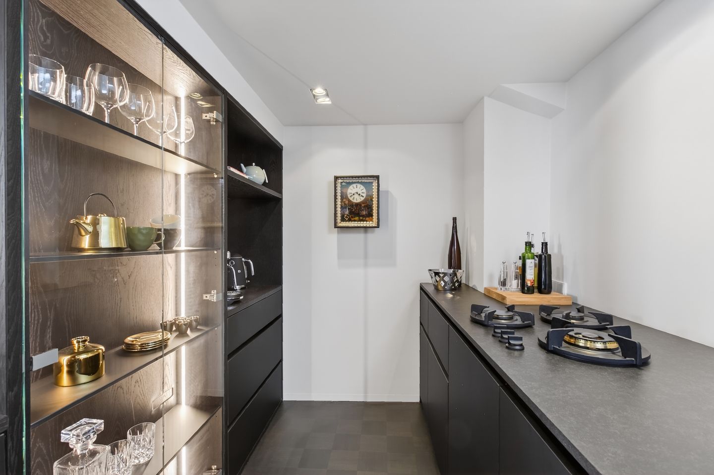 Stunning Turn-Key Loft in Historic School Building with Canal Views — 19
