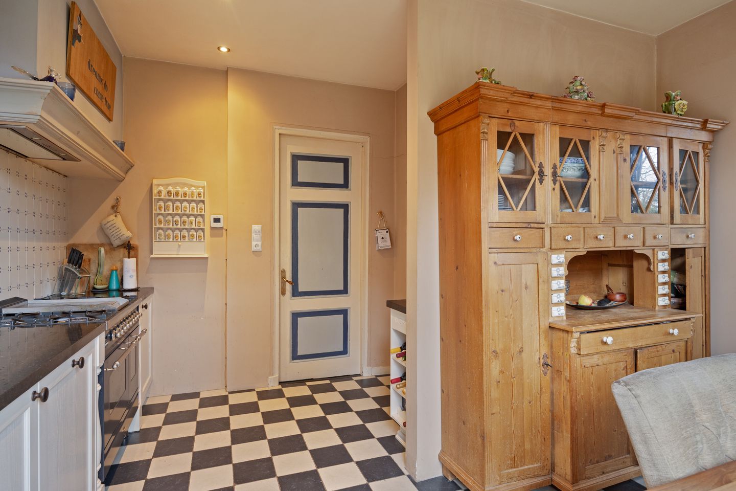 Monumental Dike House with B&B Potential in Nieuwenhoorn — 29