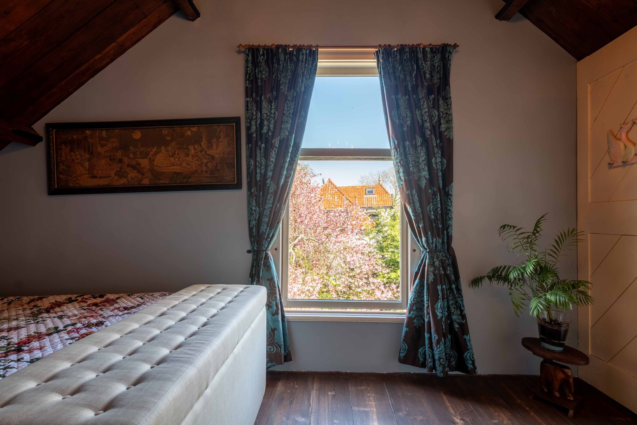Monumental Dike House with B&B Potential in Nieuwenhoorn — 67