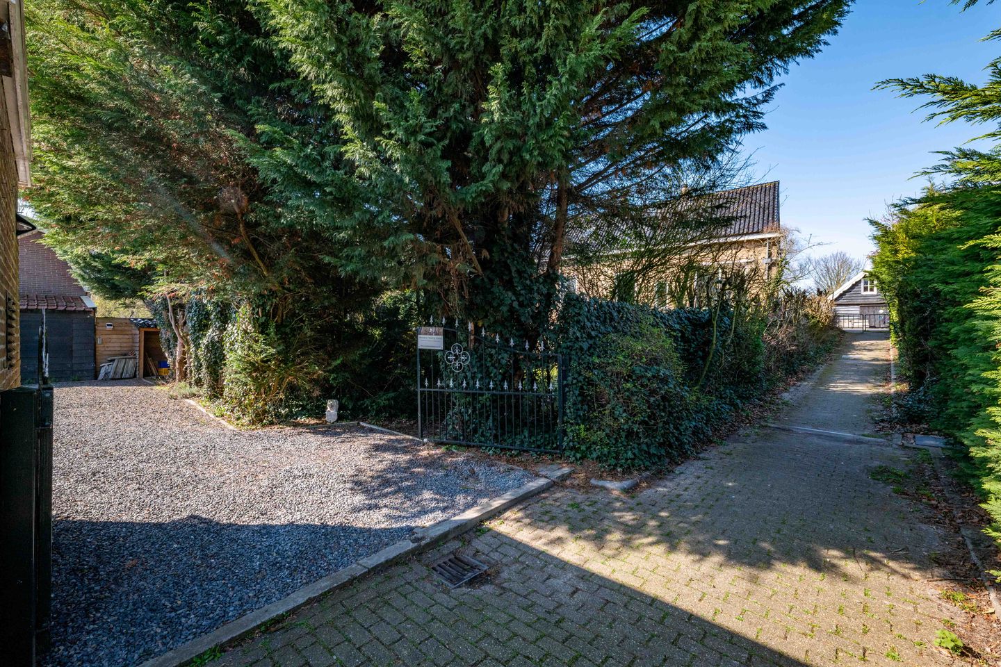 Monumental Dike House with B&B Potential in Nieuwenhoorn — 50