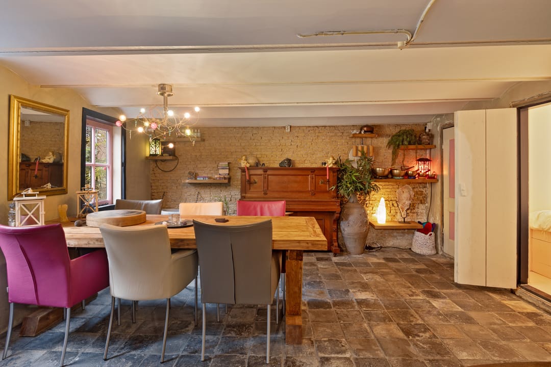 Monumental Dike House with B&B Potential in Nieuwenhoorn — 58