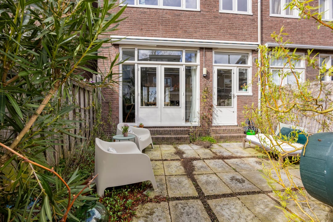 Charming 1930s Family Home in Heart of Zaandam — 13