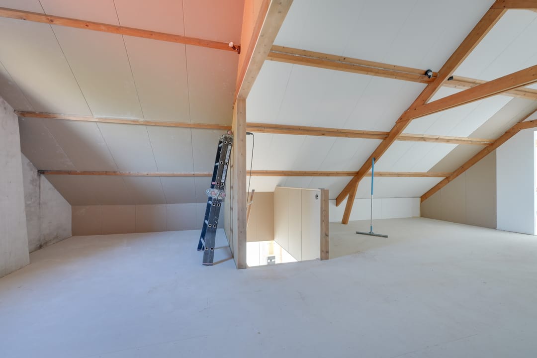 Unique Combined Living and Working Property with Large Garage in Oudkarspel — 15
