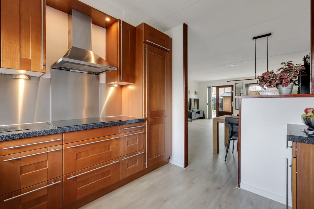 Well-maintained semi-detached home with garden and courtyard location — 21