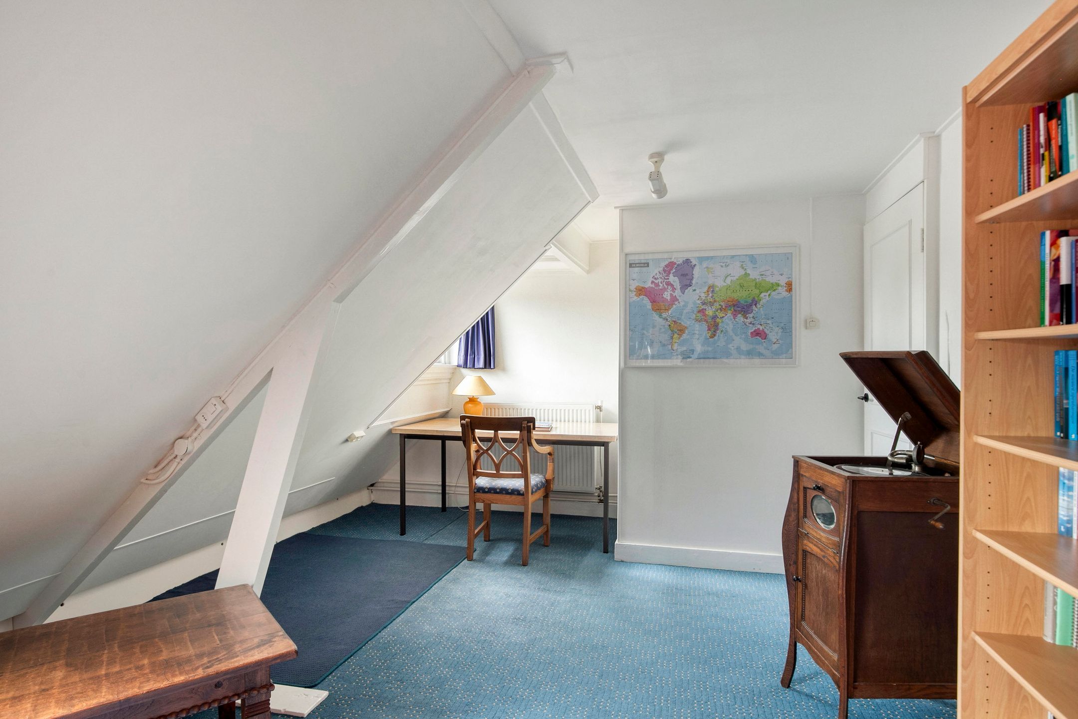 Foto 33 van Erasmusstraat 4