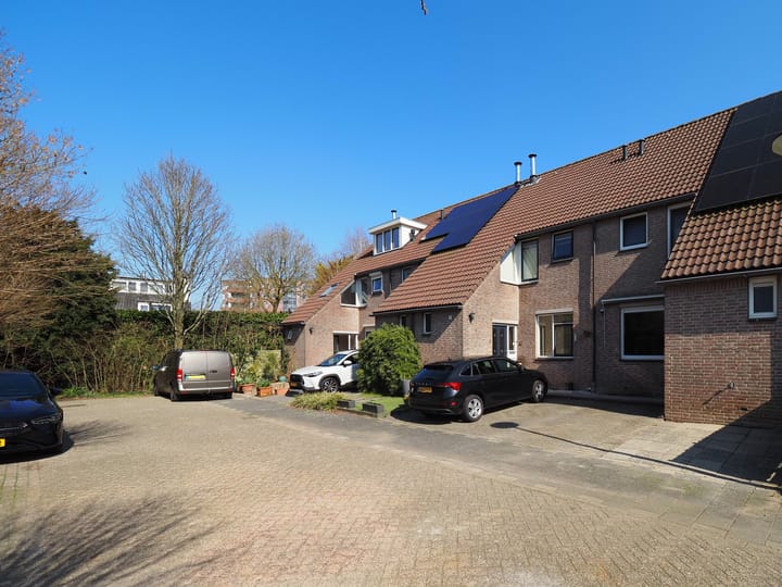 Photo 2 of IJspolderweg 7